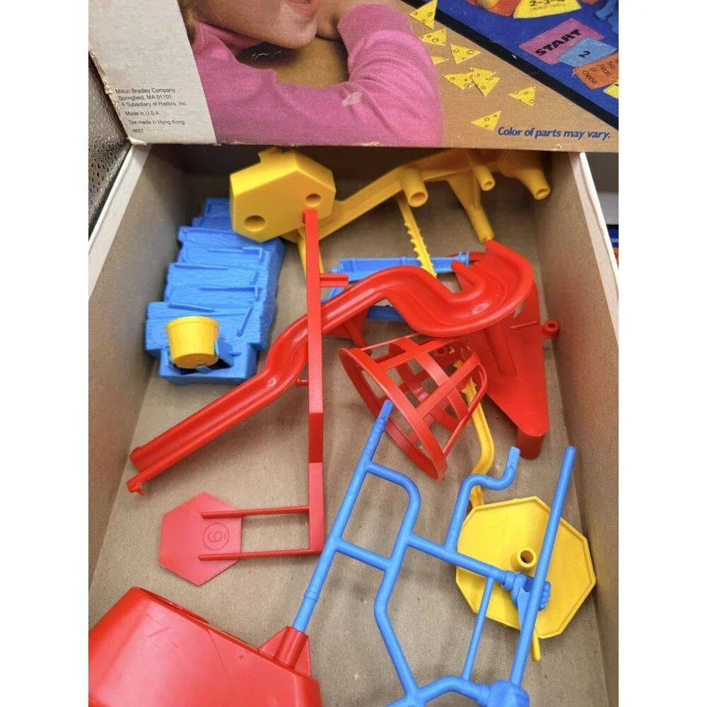 Vintage 1988 Hasbro 4657 Milton Bradley Mouse Trap Board Game